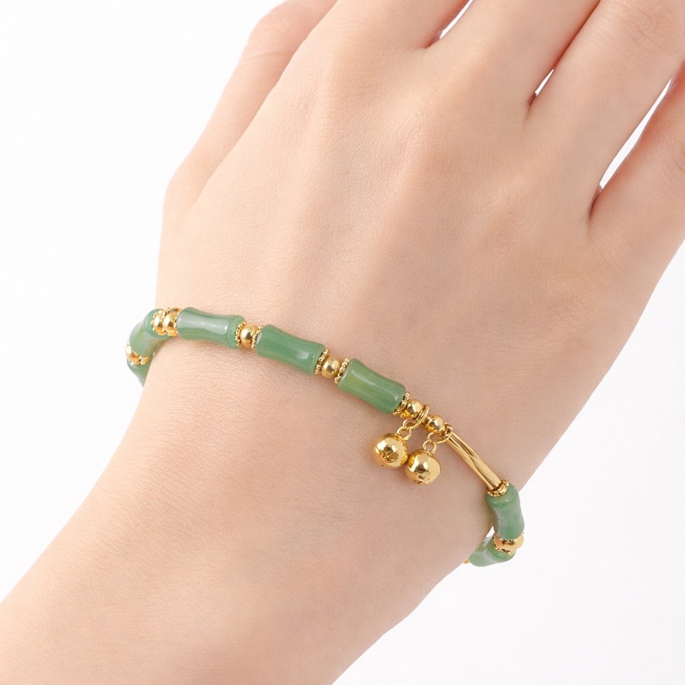 Elegant Green and Gold Bracelet - Picture 2 of 5